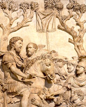 Kaiser Marcus Aurelius (161-180 n. Chr.) zeigt nach seinem Erfolg gegen germanische Stämme seine Milde gegenüber den Besiegten. Flachrelief vom Bogen des Marcus Aurelius, Rom